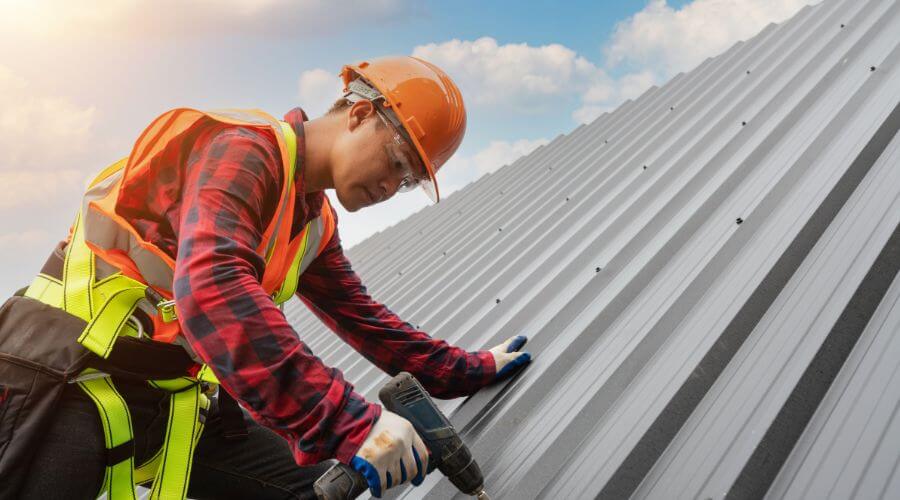 Professional residential roofers in Lyburn, WV